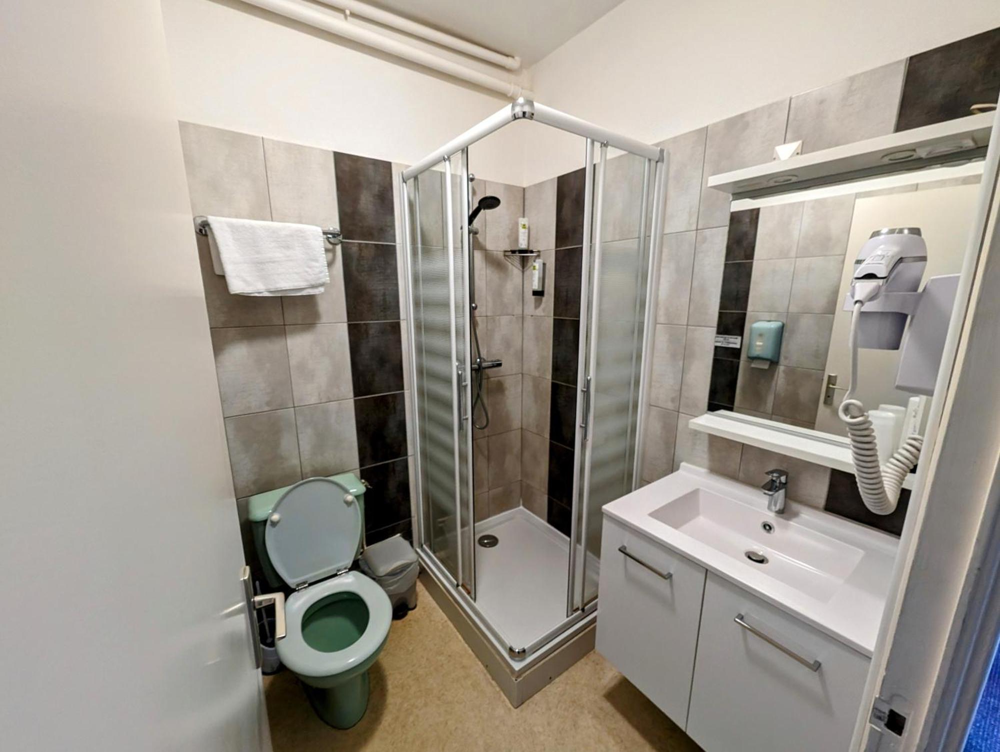 שאמבון-סור-לאק Logis Hotel Le Beau Site מראה חיצוני תמונה