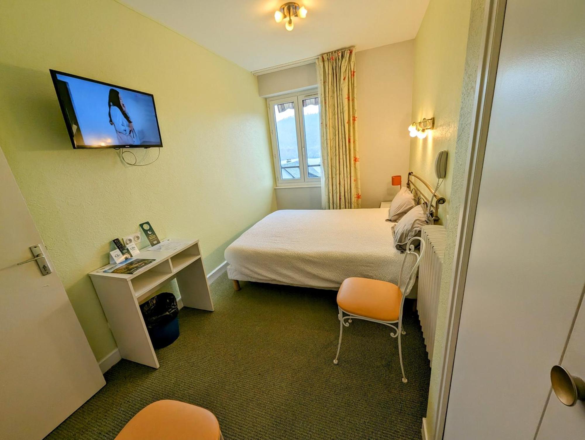 שאמבון-סור-לאק Logis Hotel Le Beau Site מראה חיצוני תמונה