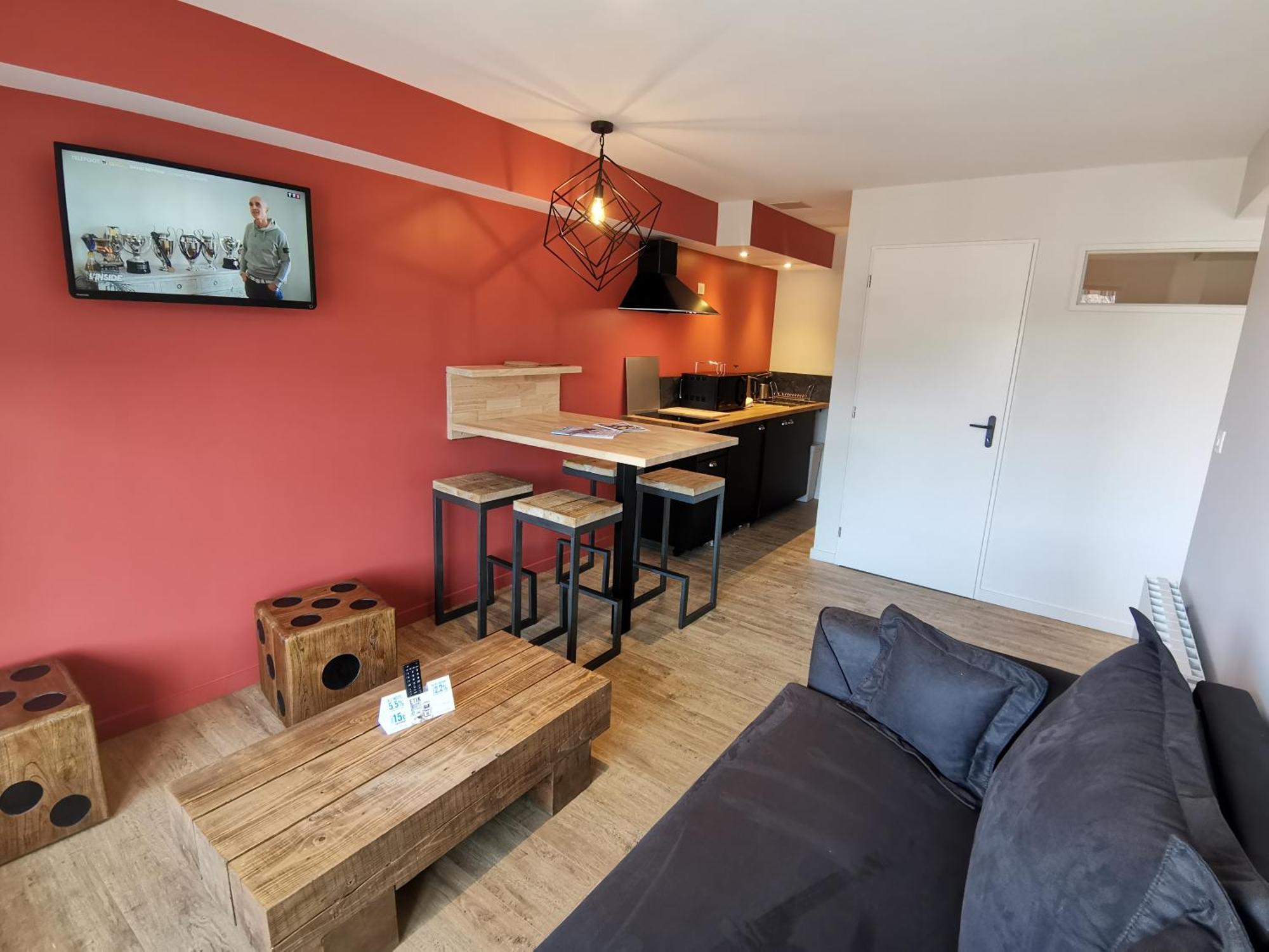 שאמבון-סור-לאק Logis Hotel Le Beau Site מראה חיצוני תמונה