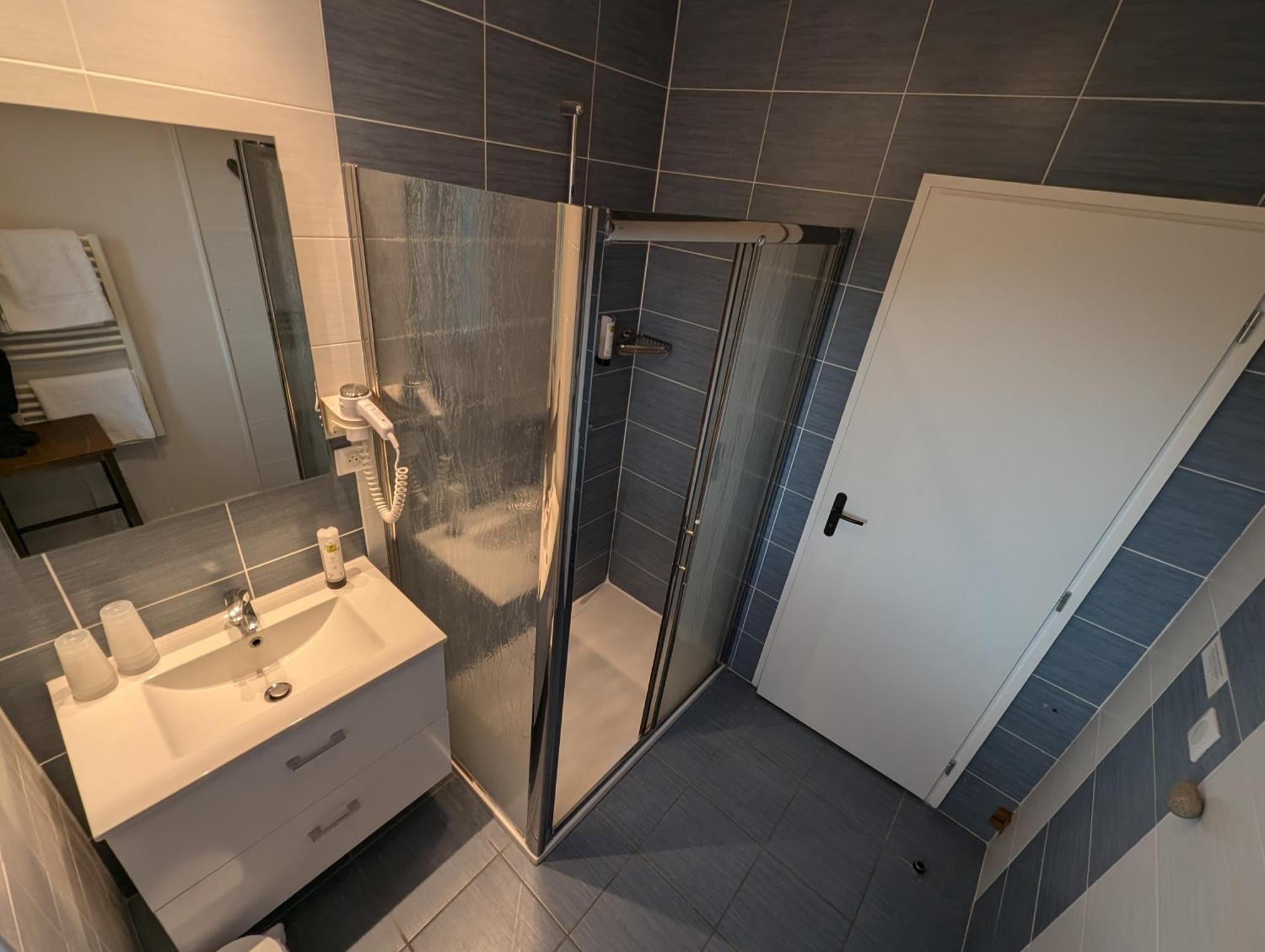 שאמבון-סור-לאק Logis Hotel Le Beau Site מראה חיצוני תמונה